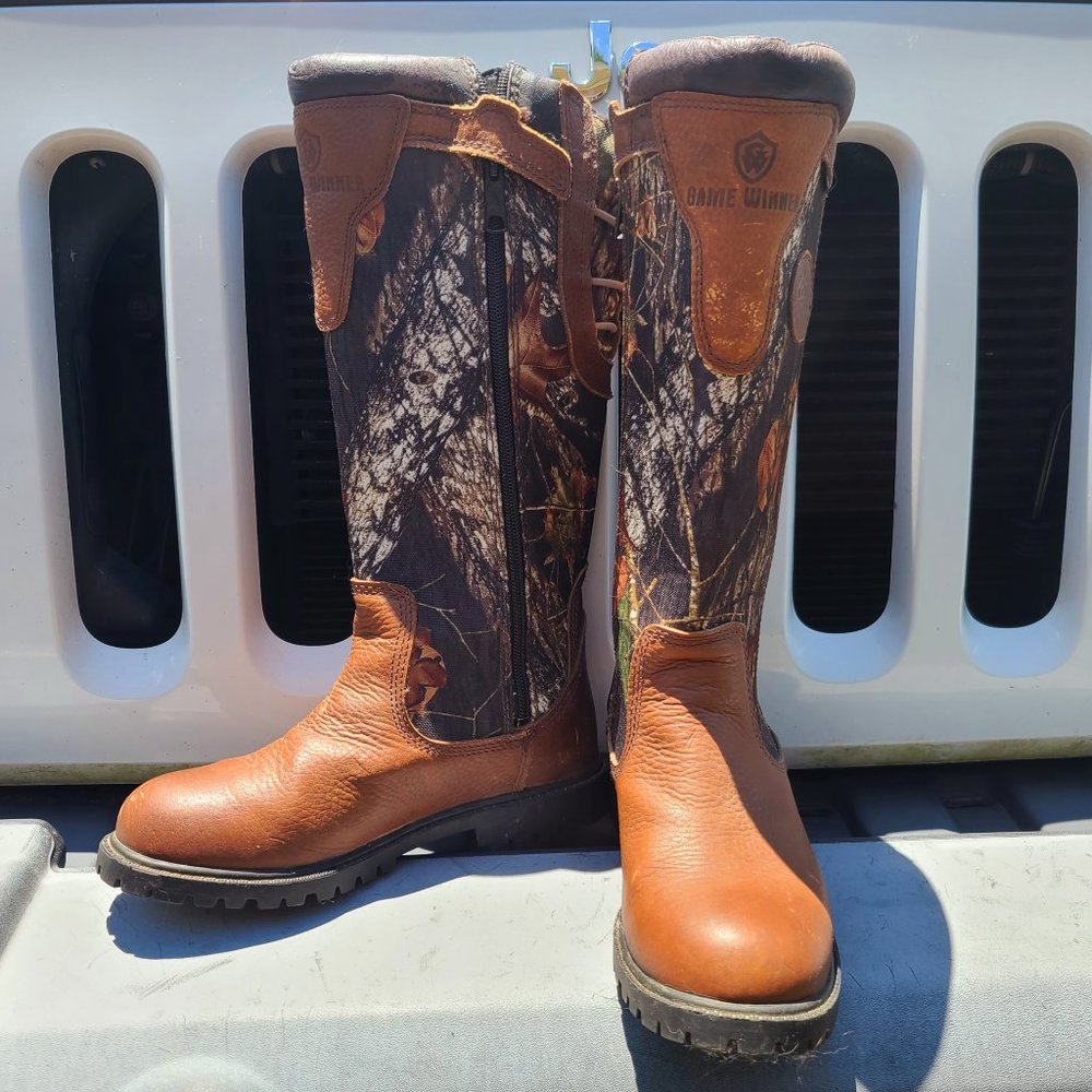 Game Winner Camo Boots Boys Sz 5 & fits Ladies sz 7